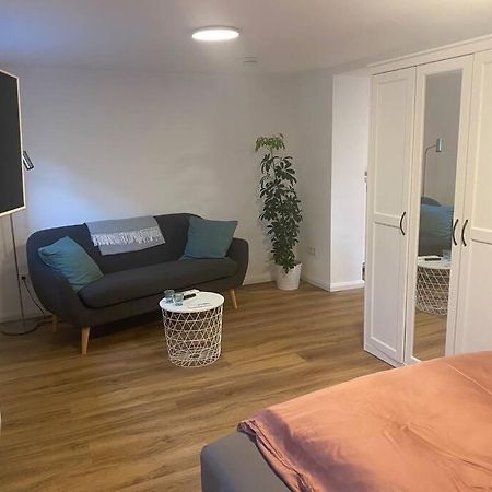 Klein Aber Oho! Neues Apartment In Stadt- Und Fuldanaehe カッセル エクステリア 写真