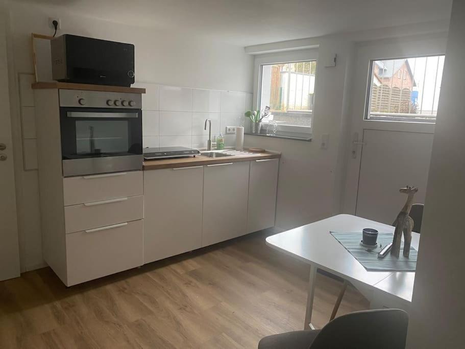 Klein Aber Oho! Neues Apartment In Stadt- Und Fuldanaehe カッセル エクステリア 写真